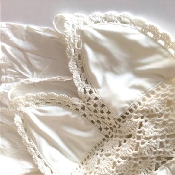 LILBETTER Crocheted Dress Backless White long dress Size Small - Picture 3 of 11